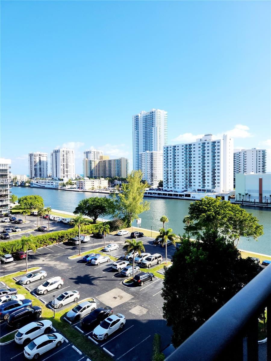 Real estate property located at 600 Parkview Dr #815, Broward, TOWERS OF OCEANVIEW SOUTH, Hallandale Beach, FL