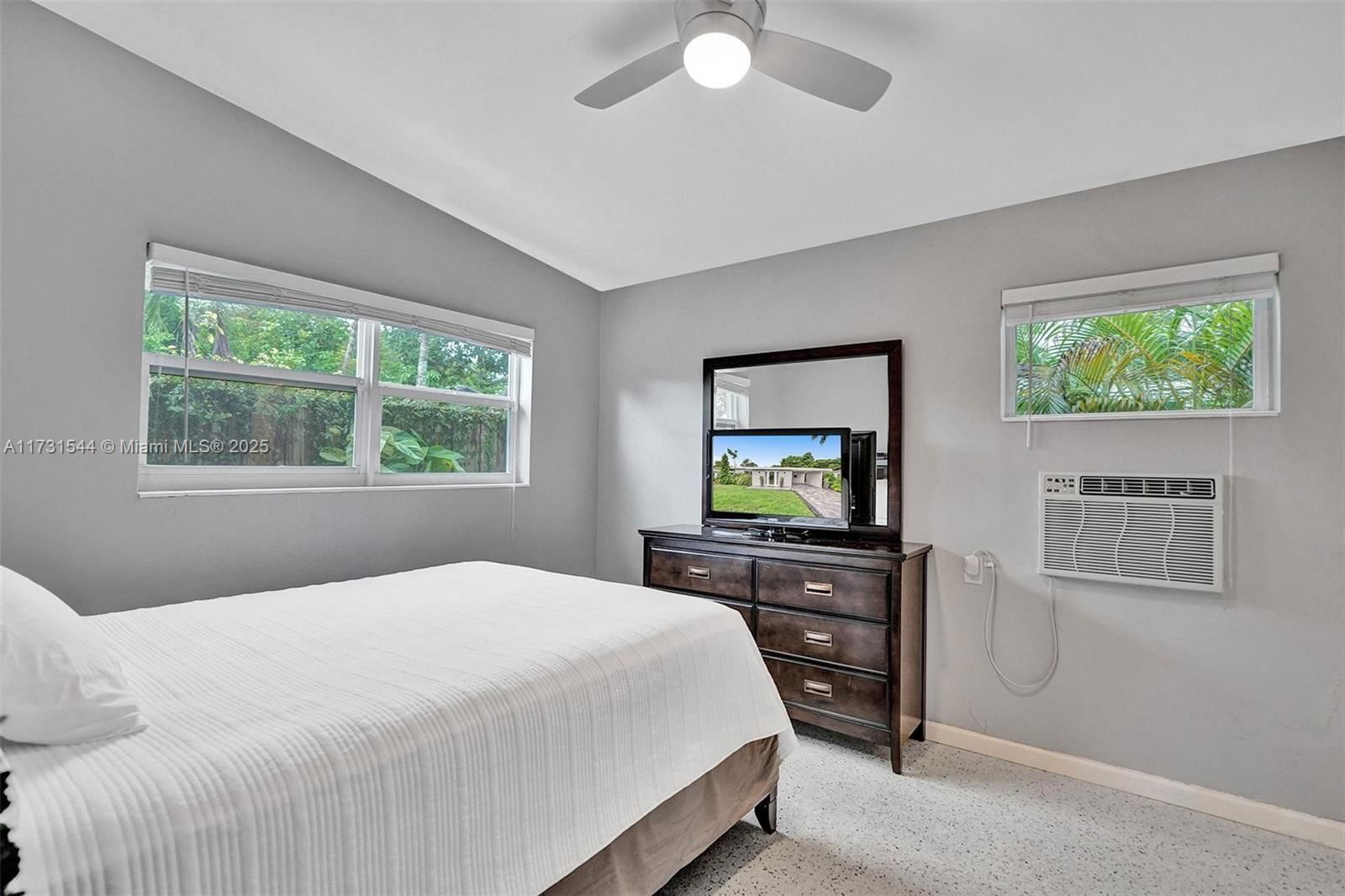 Real estate property located at 1621 Victoria Park Rd, Broward, Progresso, Fort Lauderdale, FL