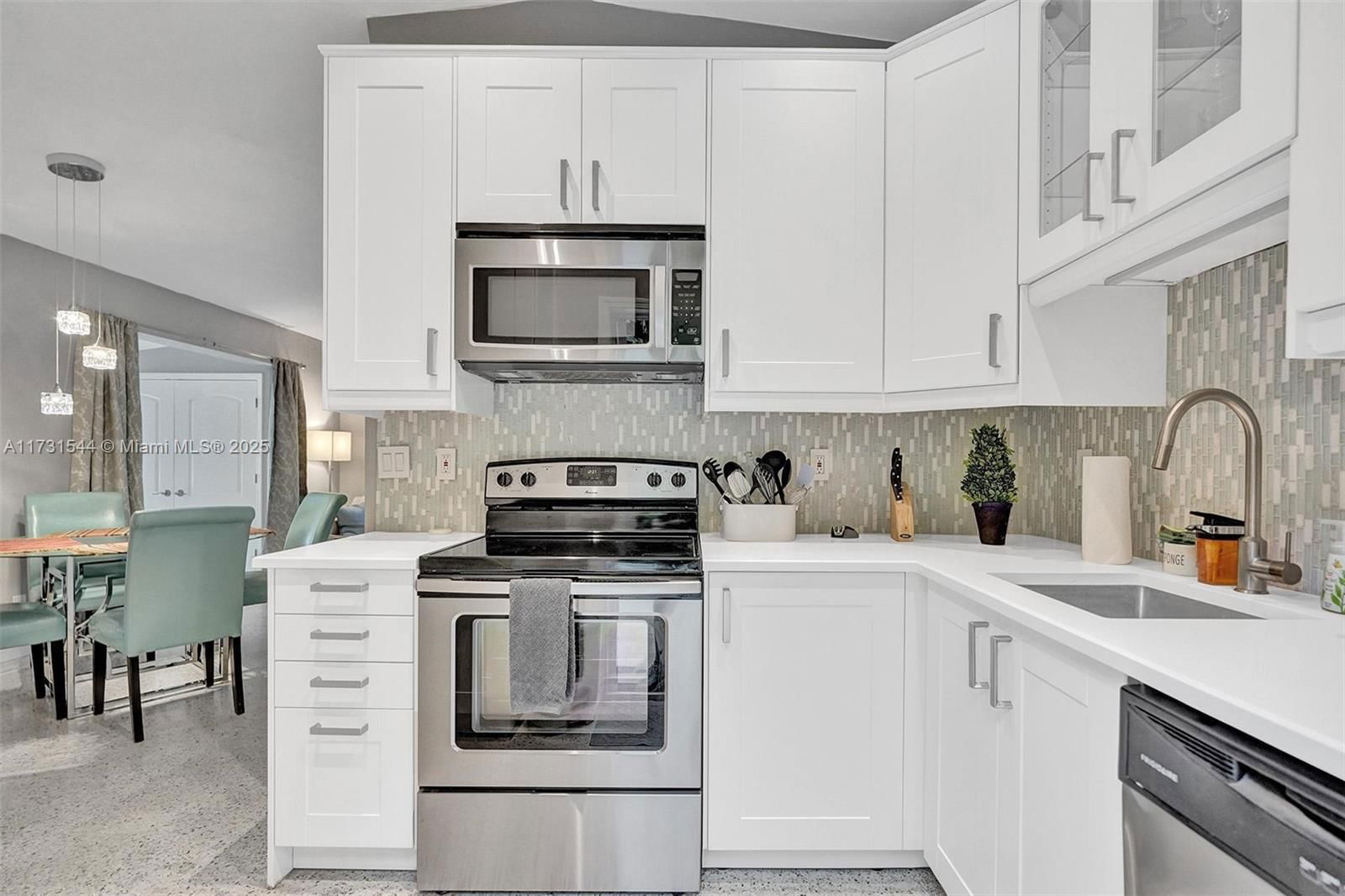 Real estate property located at 1621 Victoria Park Rd, Broward, Progresso, Fort Lauderdale, FL