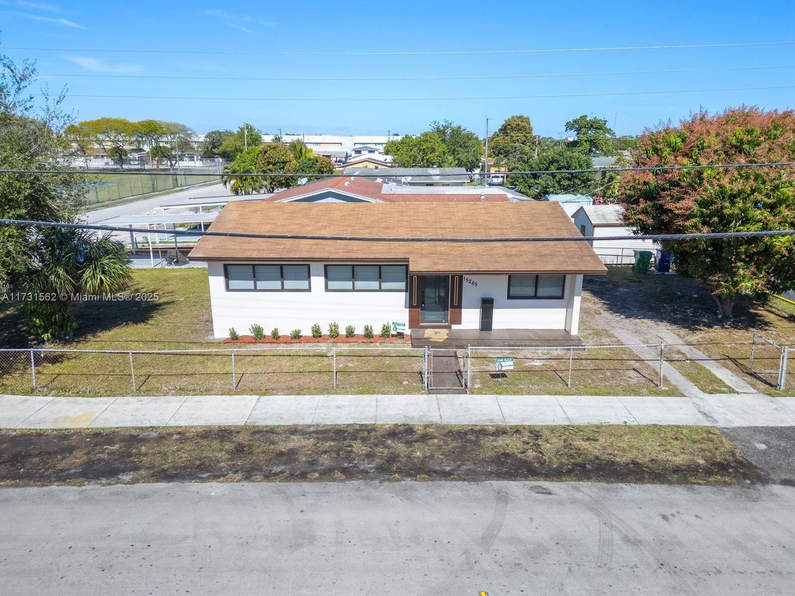 Real estate property located at 15265 18th Ave, Miami-dade, Rainbow Park, Miami Gardens, FL
