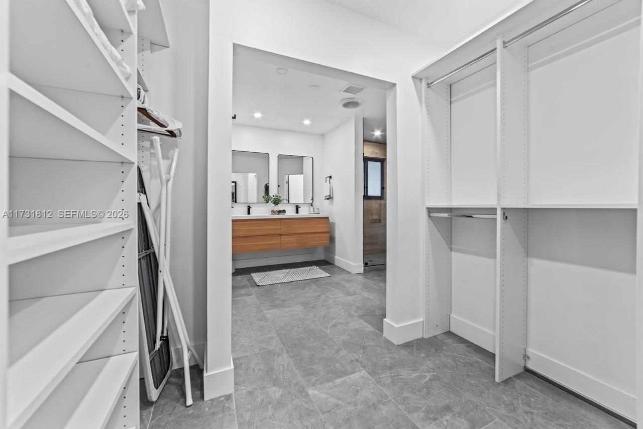 Real estate property located at 14875 212th St, Miami-dade, ., Miami, FL