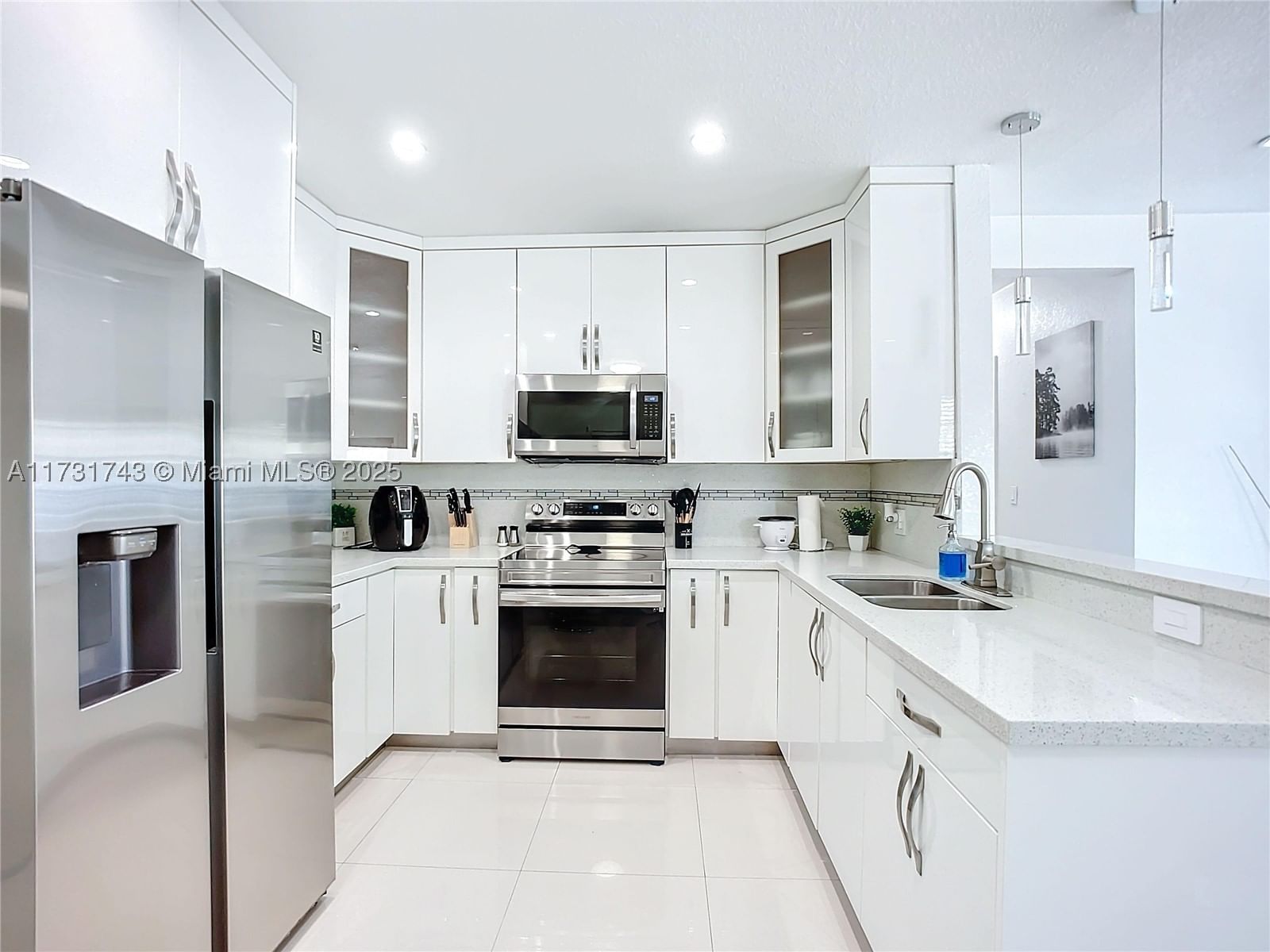 Real estate property located at 35 63rd Ct, Miami-dade, Fairlawn, Miami, FL