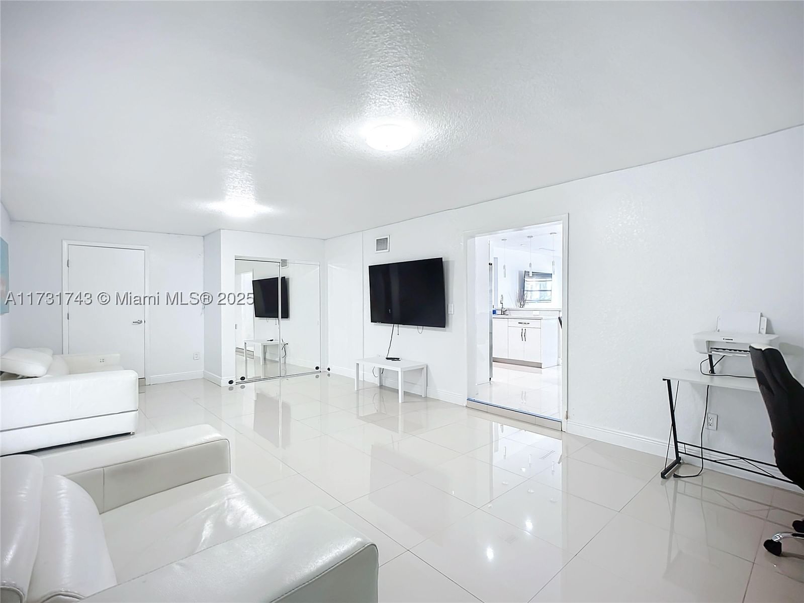 Real estate property located at 35 63rd Ct, Miami-dade, Fairlawn, Miami, FL