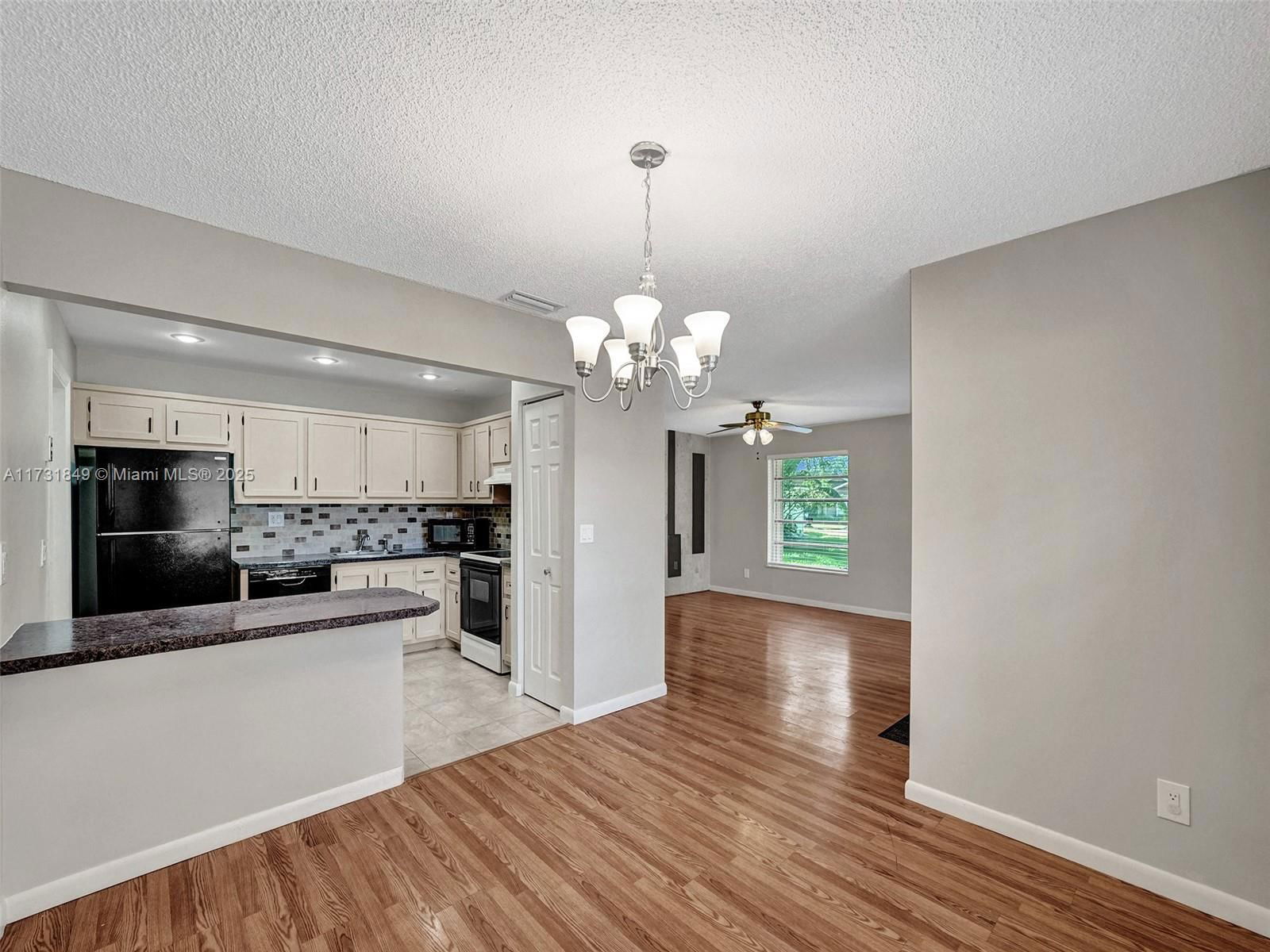 Real estate property located at 3641 Forge Rd #33, Broward, Isla Merita Homes X Condo, Davie, FL