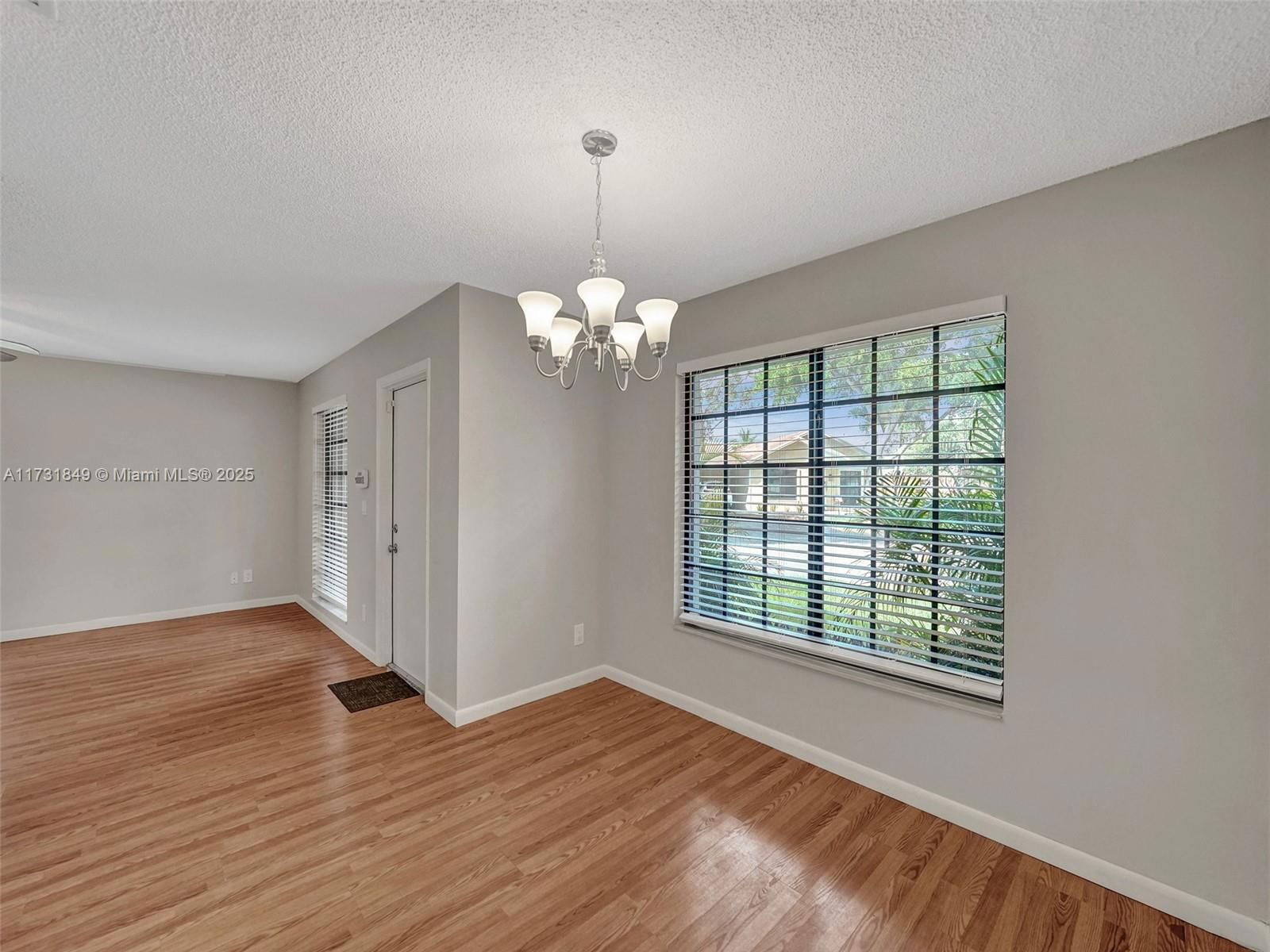 Real estate property located at 3641 Forge Rd #33, Broward, Isla Merita Homes X Condo, Davie, FL