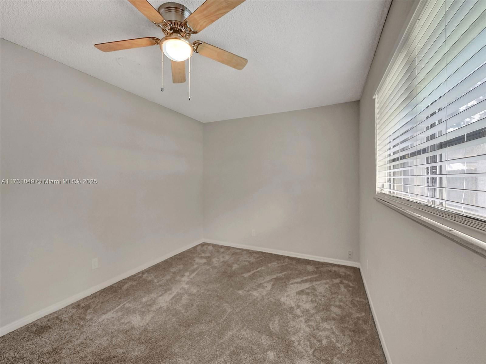 Real estate property located at 3641 Forge Rd #33, Broward, Isla Merita Homes X Condo, Davie, FL