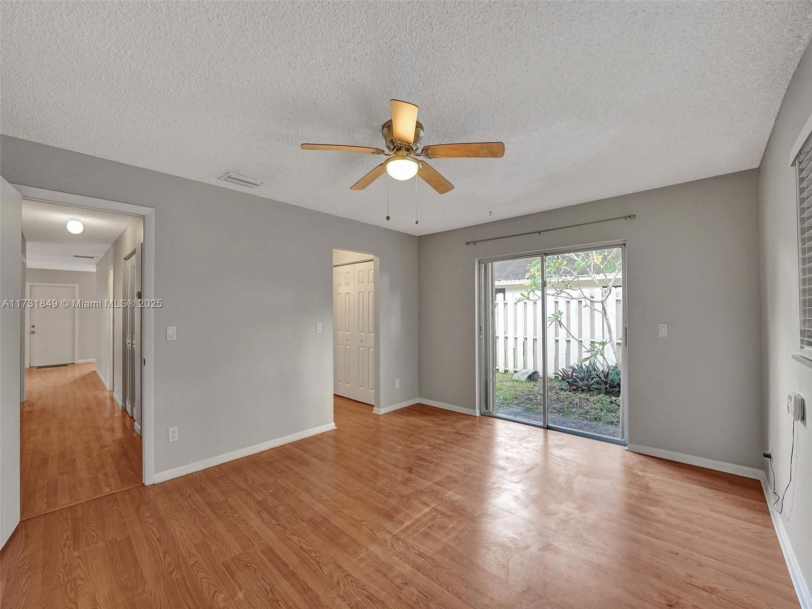 Real estate property located at 3641 Forge Rd #33, Broward, Isla Merita Homes X Condo, Davie, FL