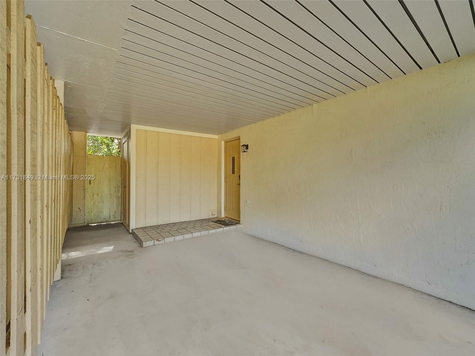 Real estate property located at 3641 Forge Rd #33, Broward, Isla Merita Homes X Condo, Davie, FL