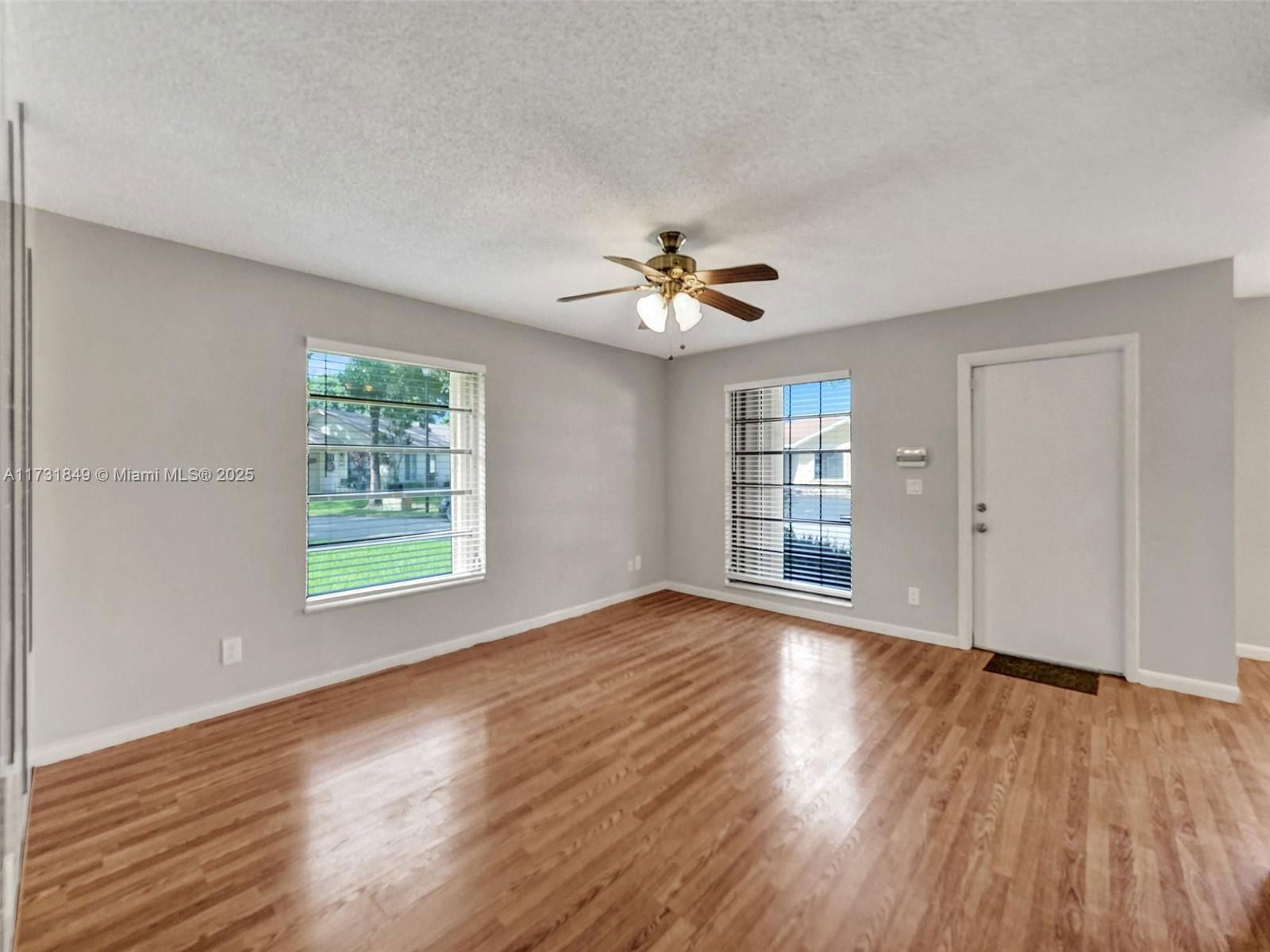 Real estate property located at 3641 Forge Rd #33, Broward, Isla Merita Homes X Condo, Davie, FL
