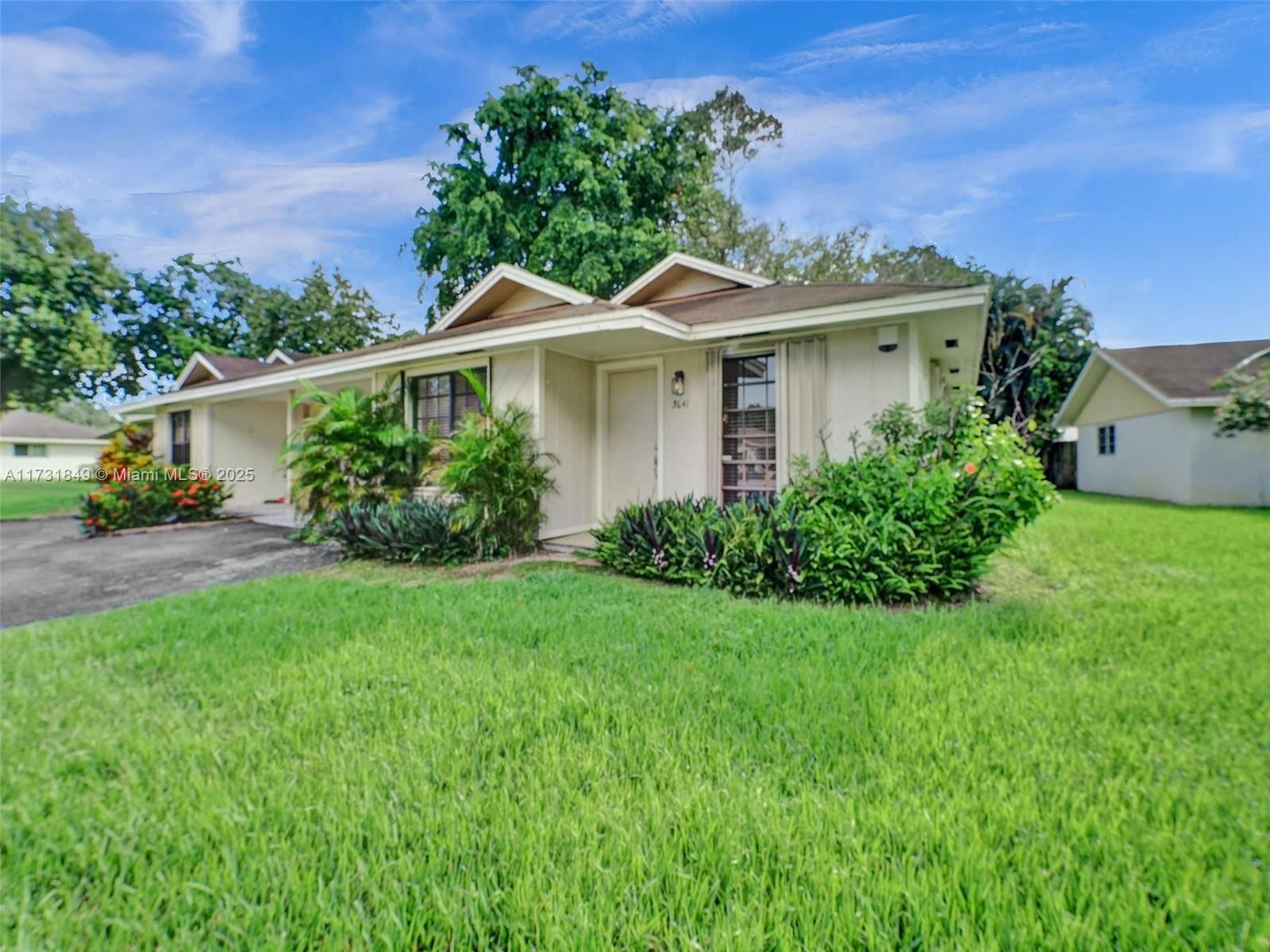 Real estate property located at 3641 Forge Rd #33, Broward, Isla Merita Homes X Condo, Davie, FL