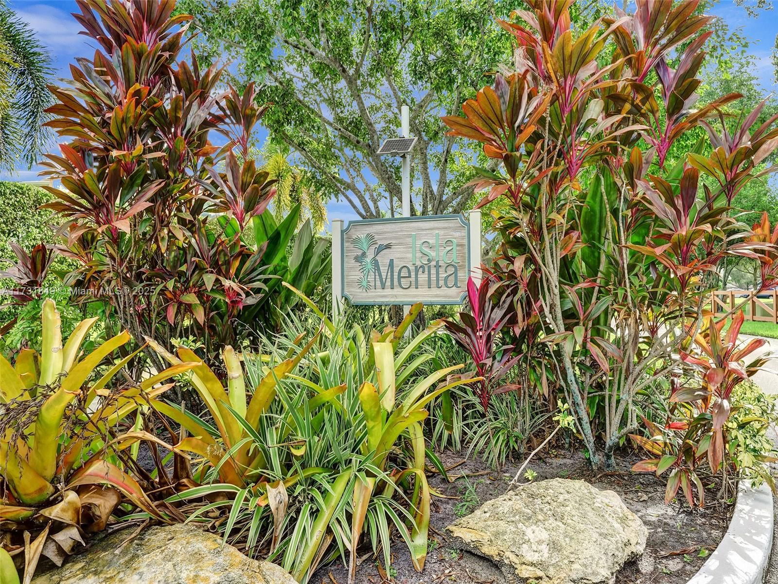 Real estate property located at 3641 Forge Rd #33, Broward, Isla Merita Homes X Condo, Davie, FL