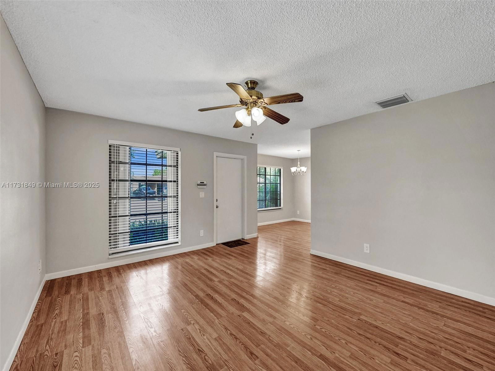 Real estate property located at 3641 Forge Rd #33, Broward, Isla Merita Homes X Condo, Davie, FL