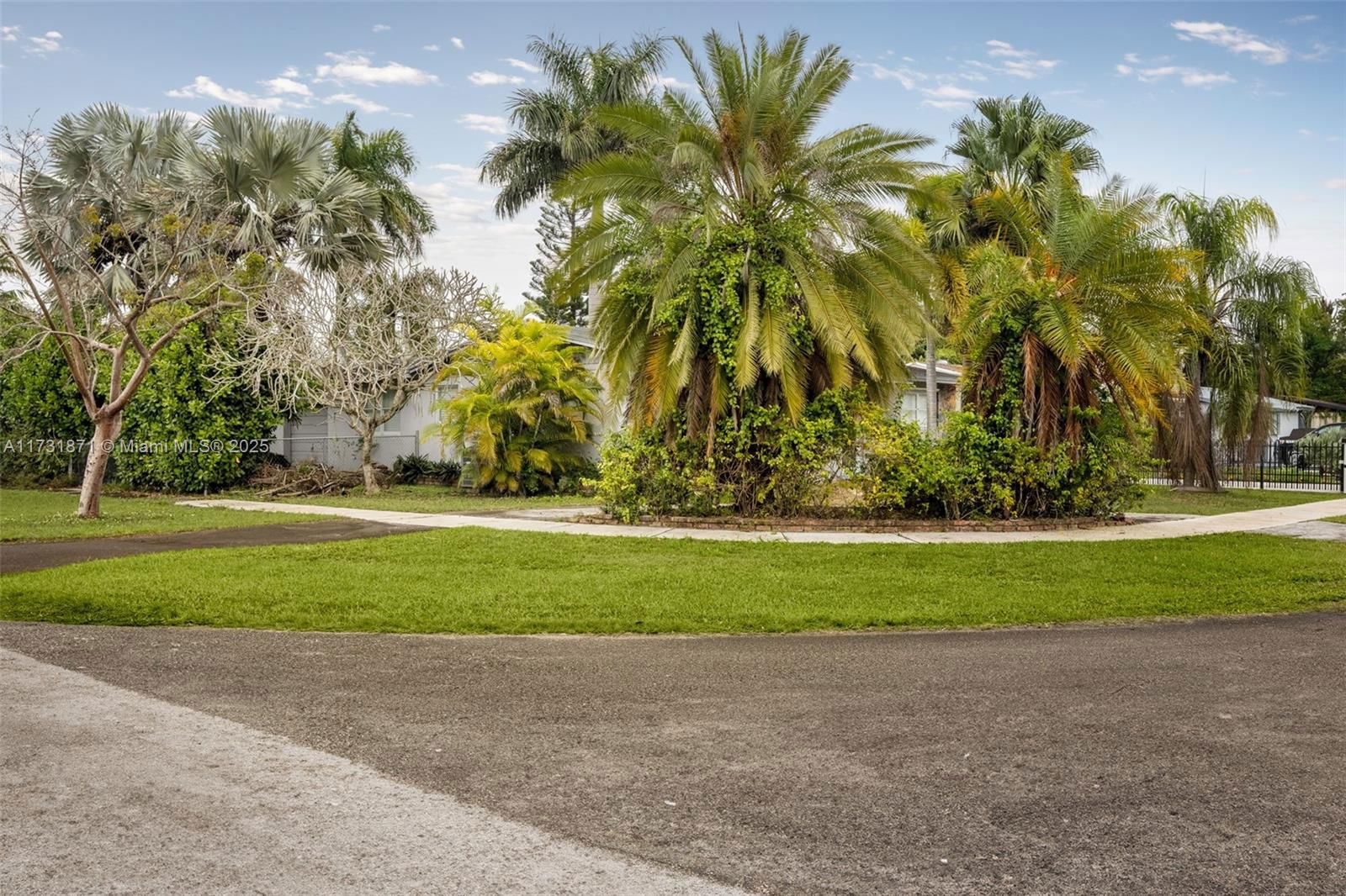Real estate property located at 17275 302nd St, Miami-dade, Morris Homesites Div 3, Homestead, FL