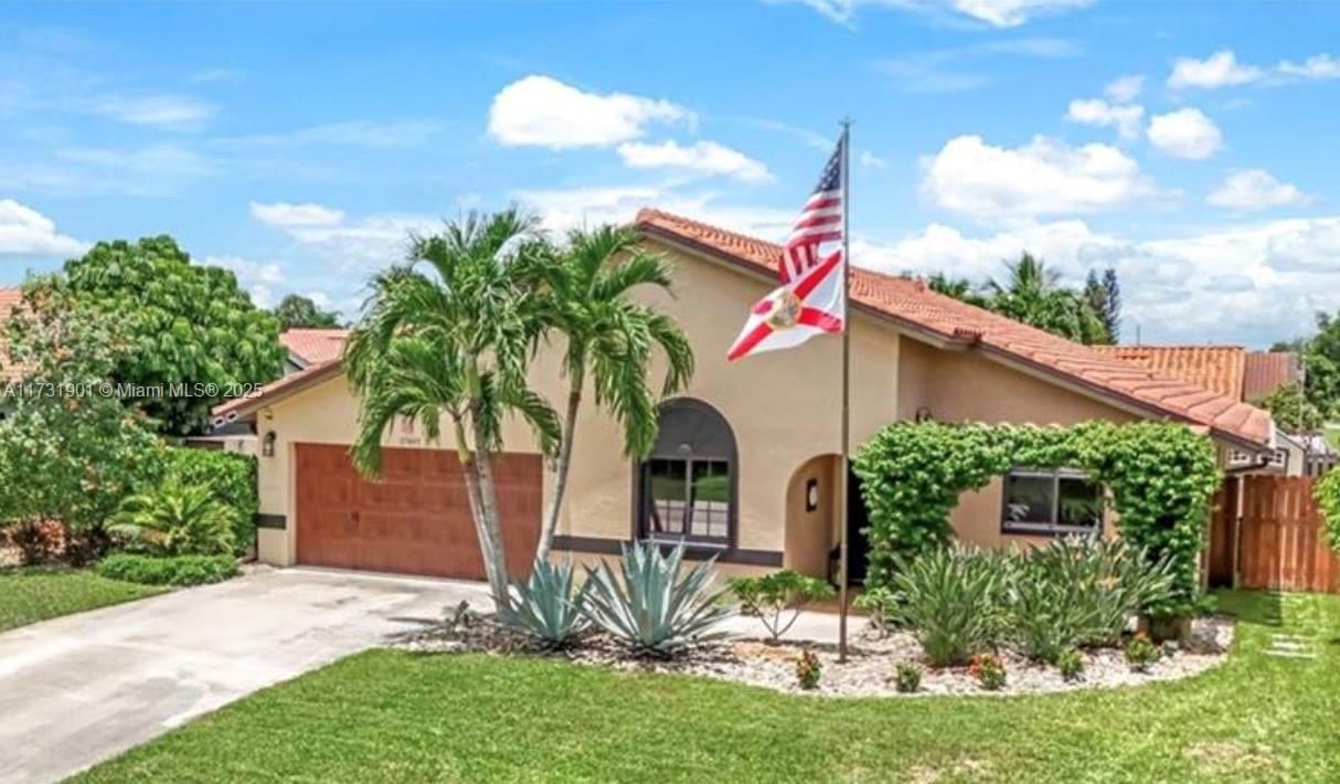 Real estate property located at 27497 PELICAN RIDGE CIRCLE, Lee, Pelican Ridge, Bonita Springs, FL