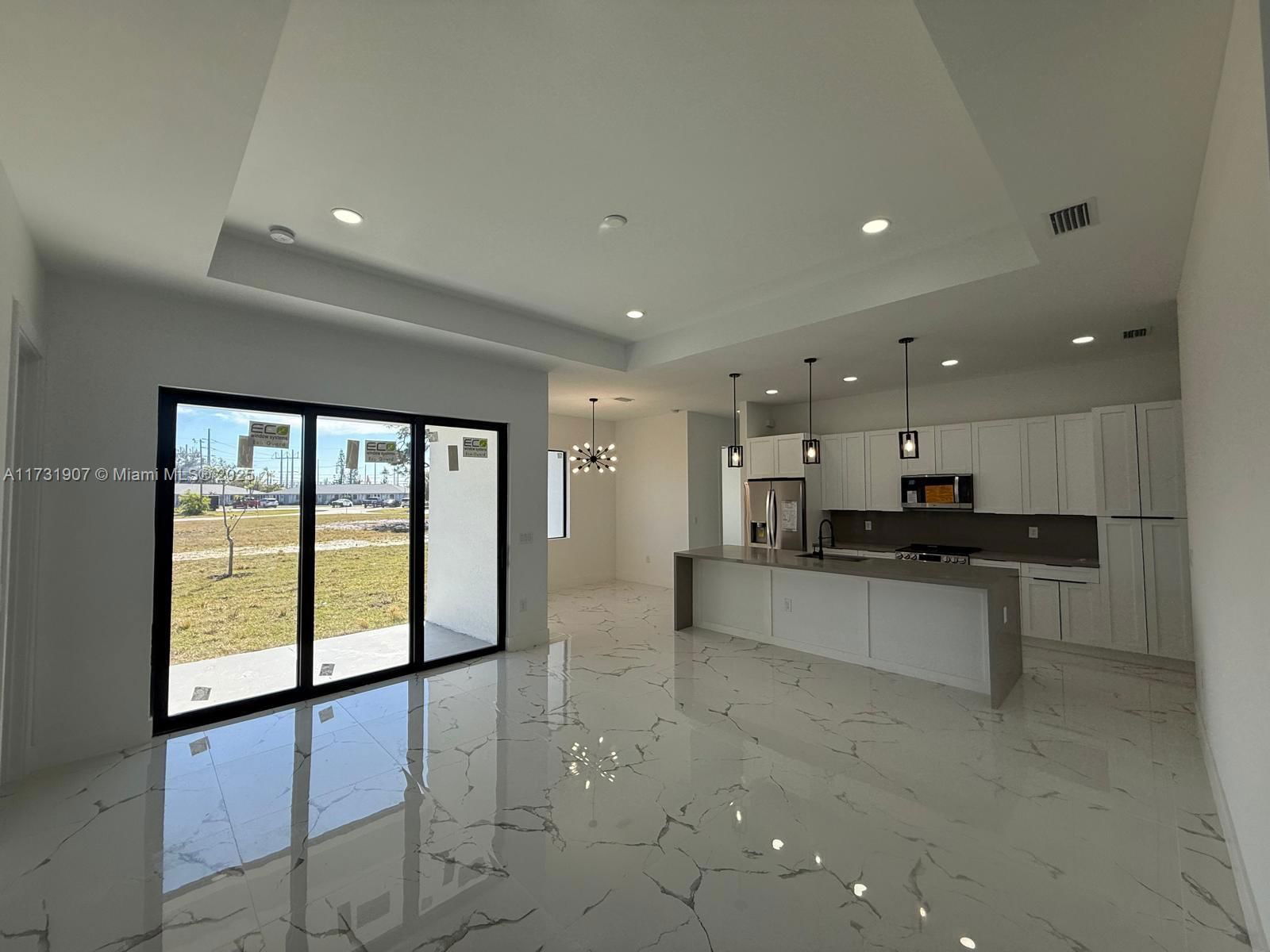 Real estate property located at 363 el dorado blvd s, Lee, Cape Coral, Cape Coral, FL