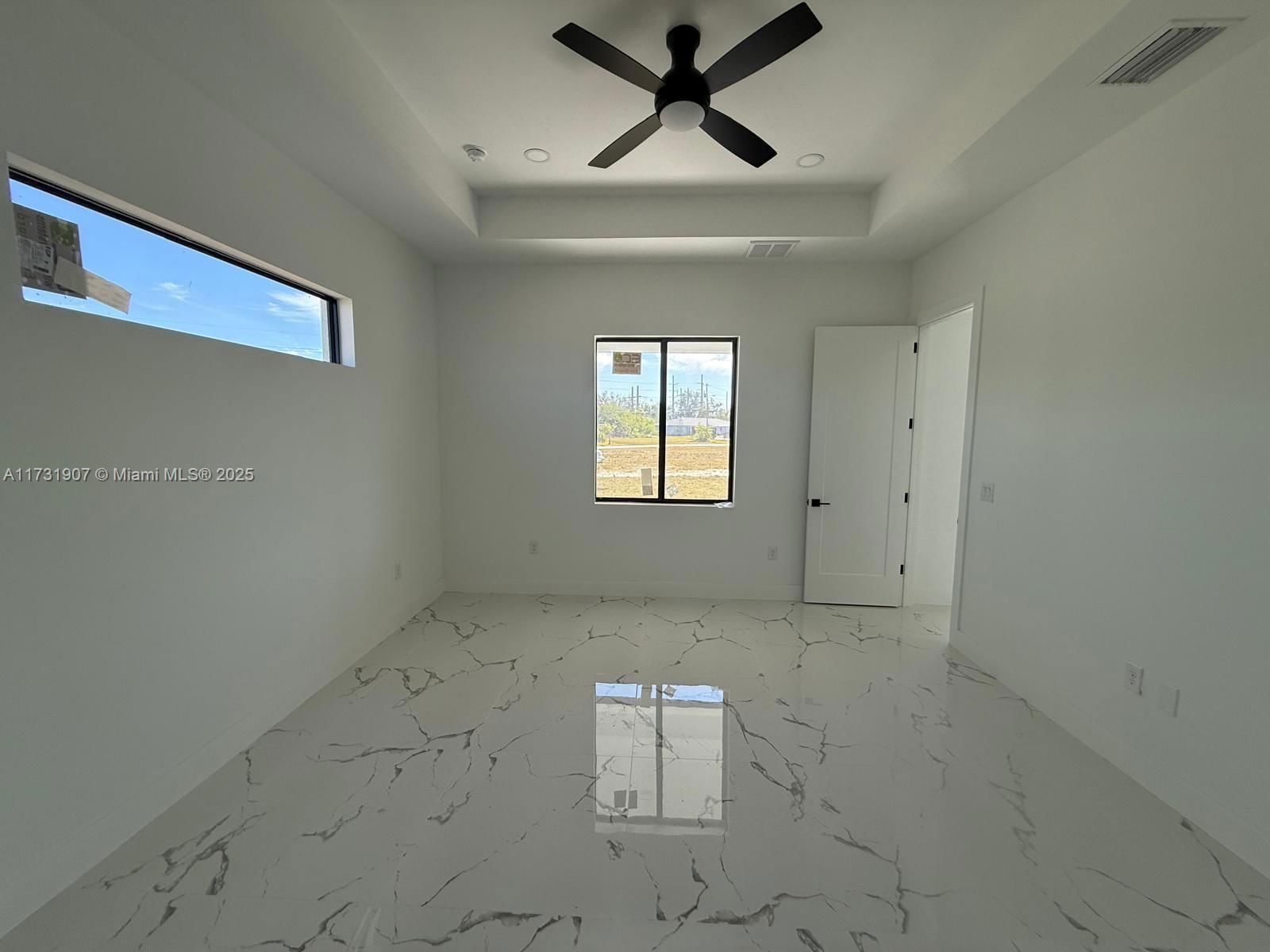 Real estate property located at 363 el dorado blvd s, Lee, Cape Coral, Cape Coral, FL