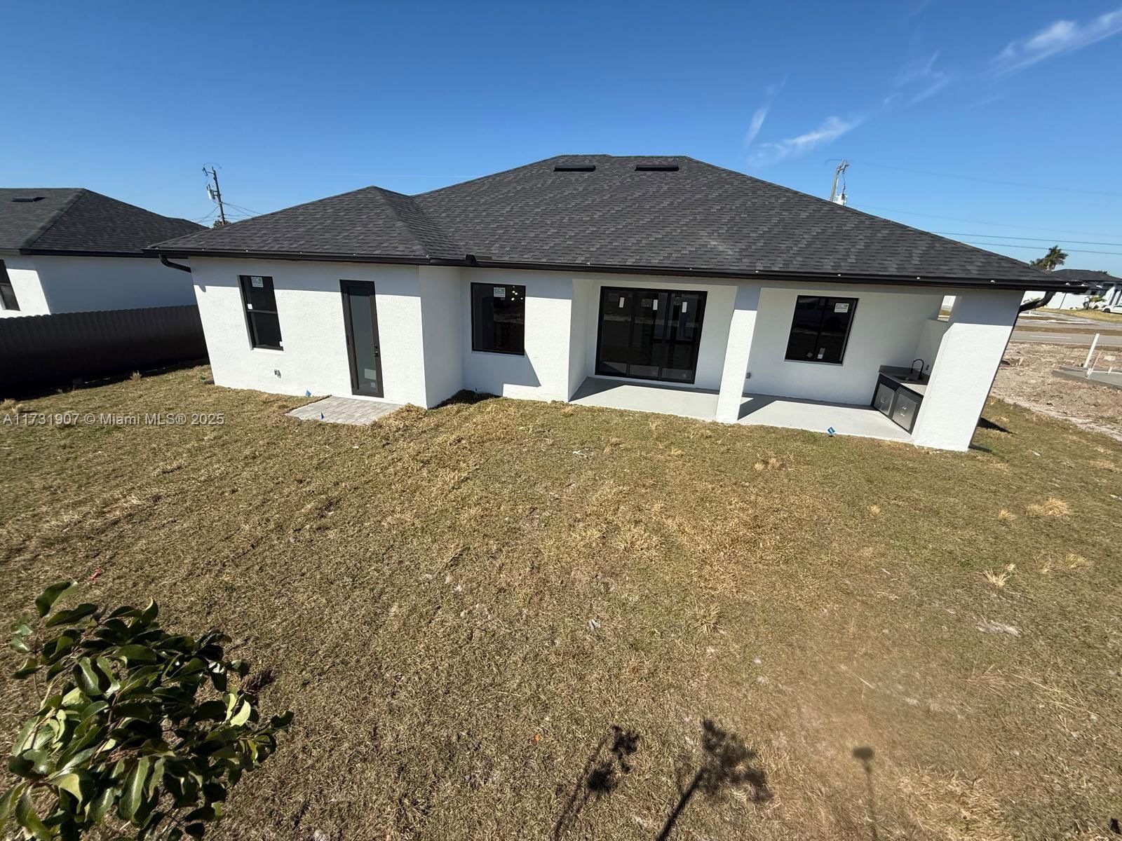 Real estate property located at 363 el dorado blvd s, Lee, Cape Coral, Cape Coral, FL