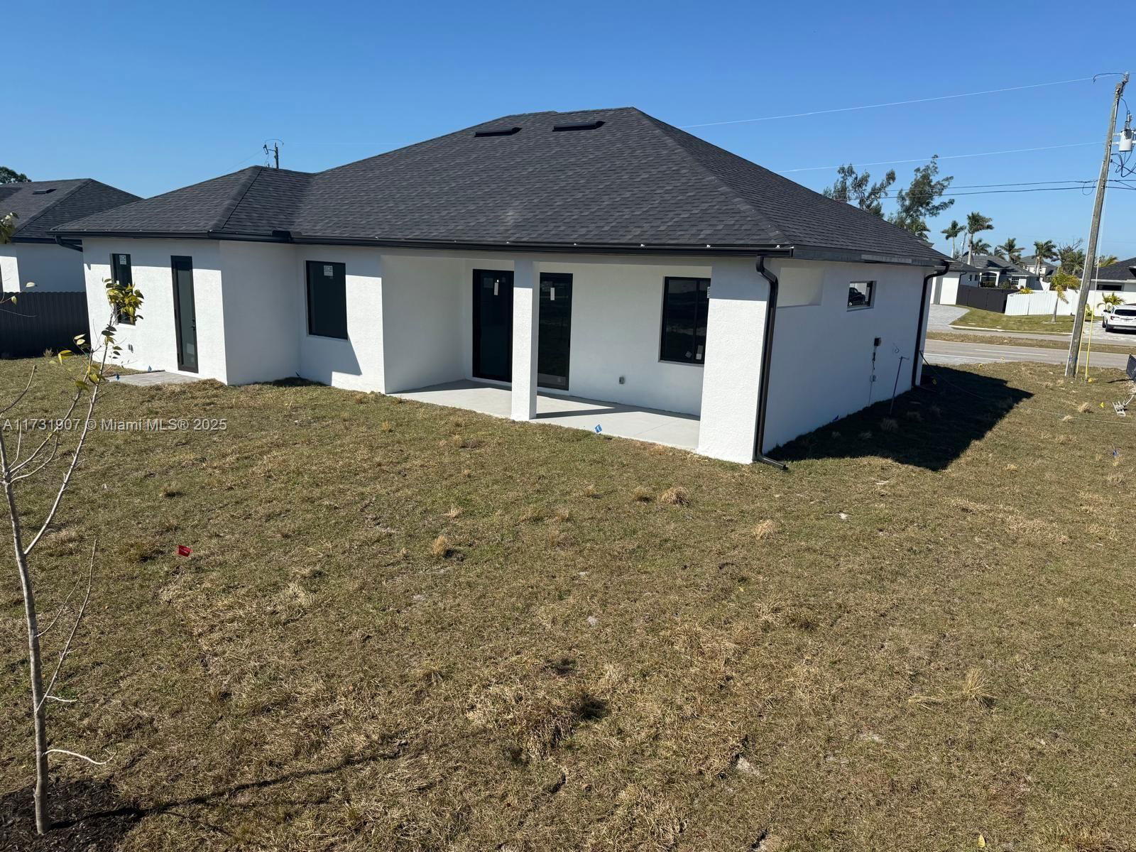 Real estate property located at 363 el dorado blvd s, Lee, Cape Coral, Cape Coral, FL