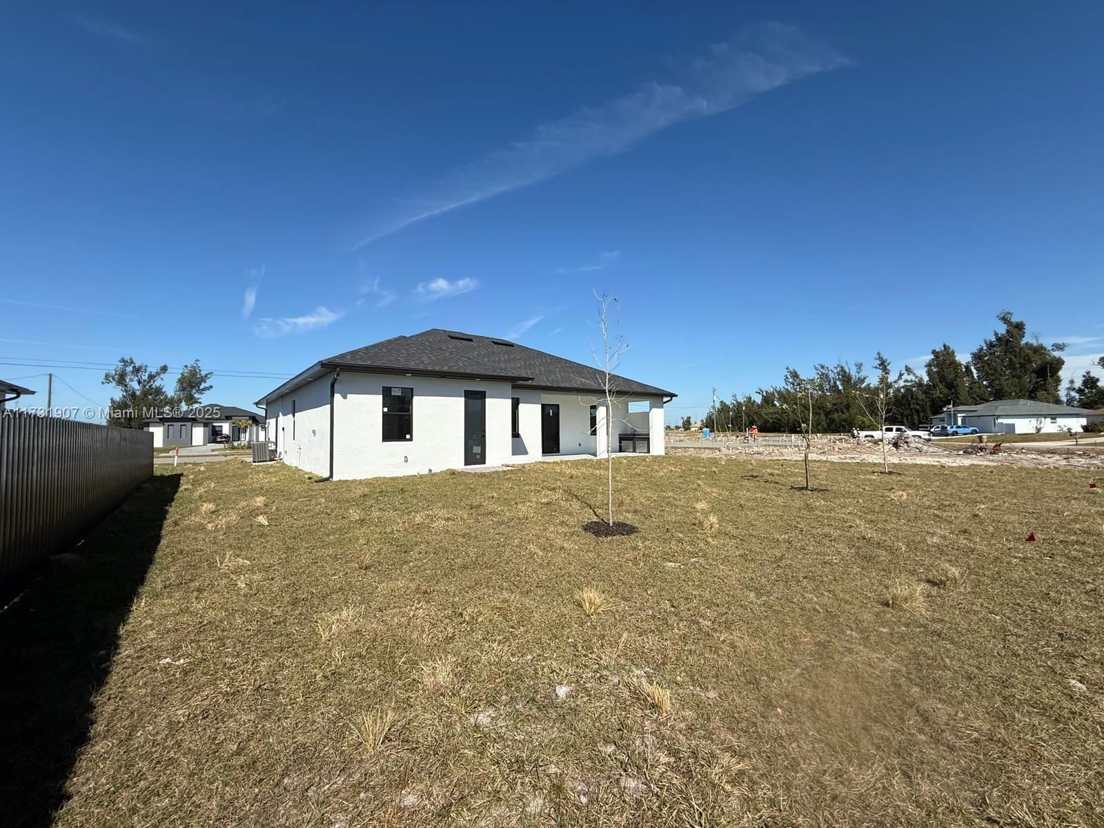 Real estate property located at 363 el dorado blvd s, Lee, Cape Coral, Cape Coral, FL