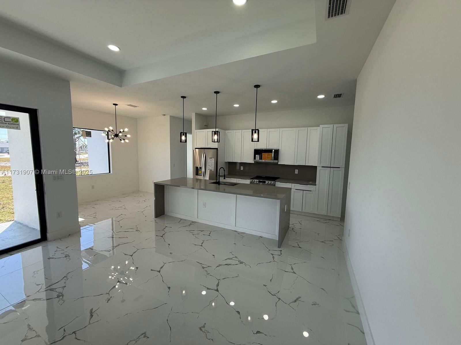 Real estate property located at 363 el dorado blvd s, Lee, Cape Coral, Cape Coral, FL