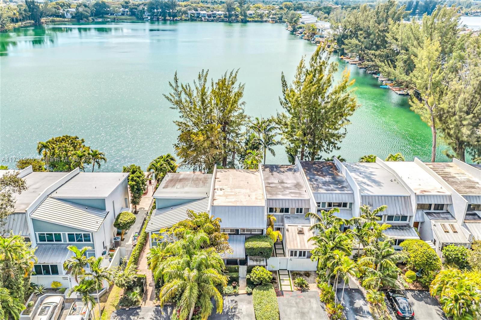 Real estate property located at 7106 48th Ln, Miami-dade, Lakeridge Sec 4, Miami, FL