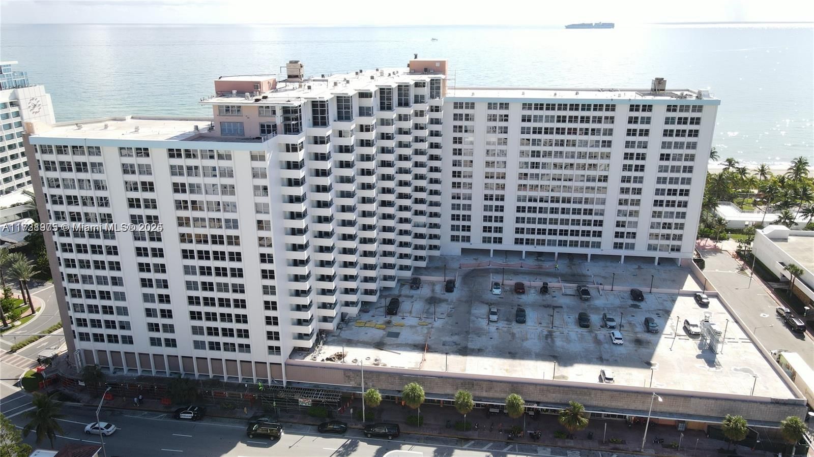 Real estate property located at 2899 Collins Ave #548, Miami-dade, Triton Tower Condo, Miami Beach, FL