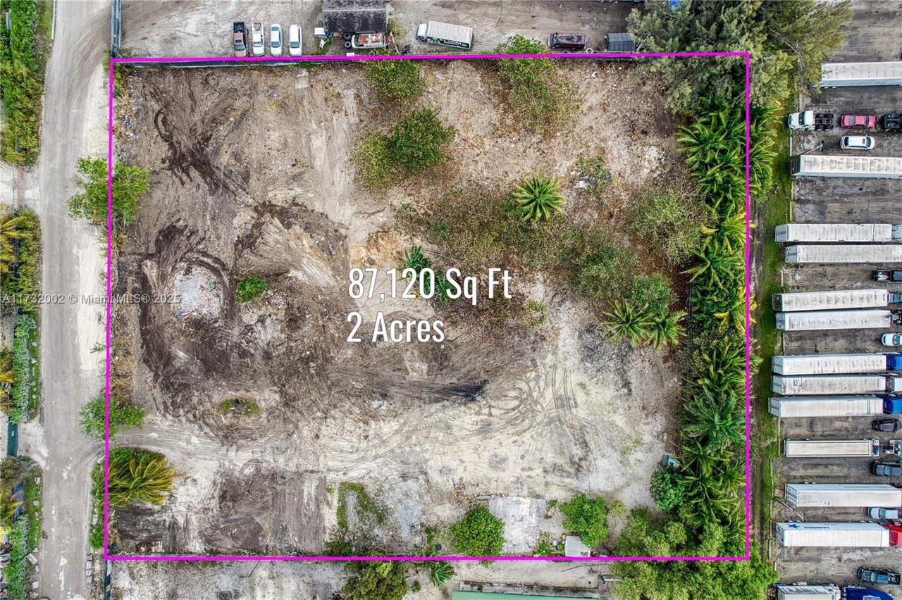 Real estate property located at 12140 NW 157th street, Miami-dade, Fla Fruit Land Co Sub, Hialeah, FL