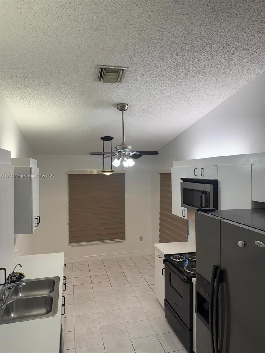 Real estate property located at 8204 100th Ln, Broward, Northwood Ii, Tamarac, FL