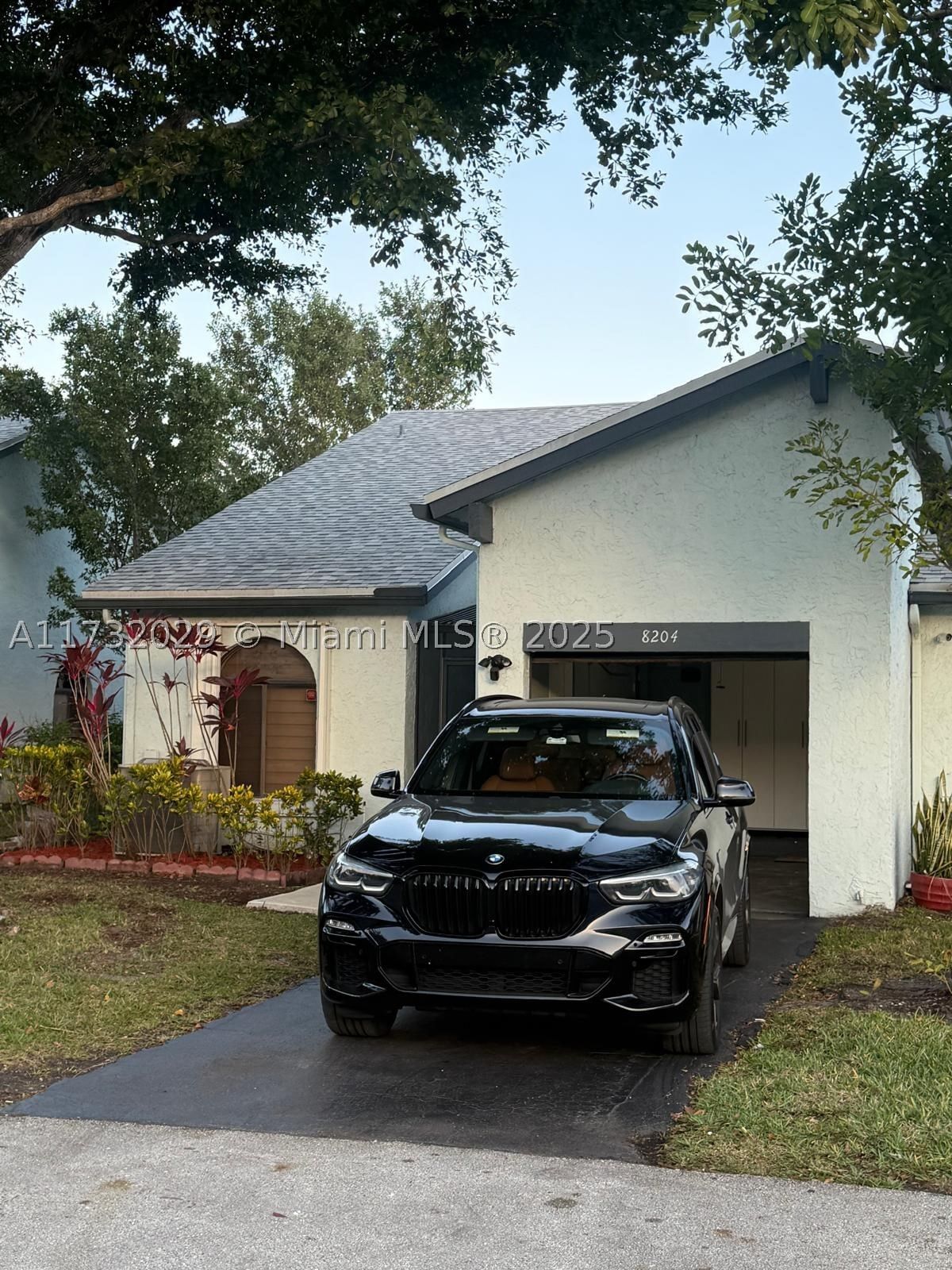 Real estate property located at 8204 100th Ln, Broward, Northwood Ii, Tamarac, FL