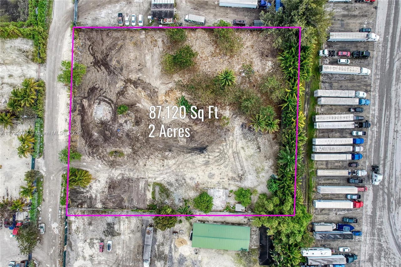Real estate property located at 12150 NW 157th st, Miami-dade, Fla Fruit Land Co Sub, Hialeah, FL