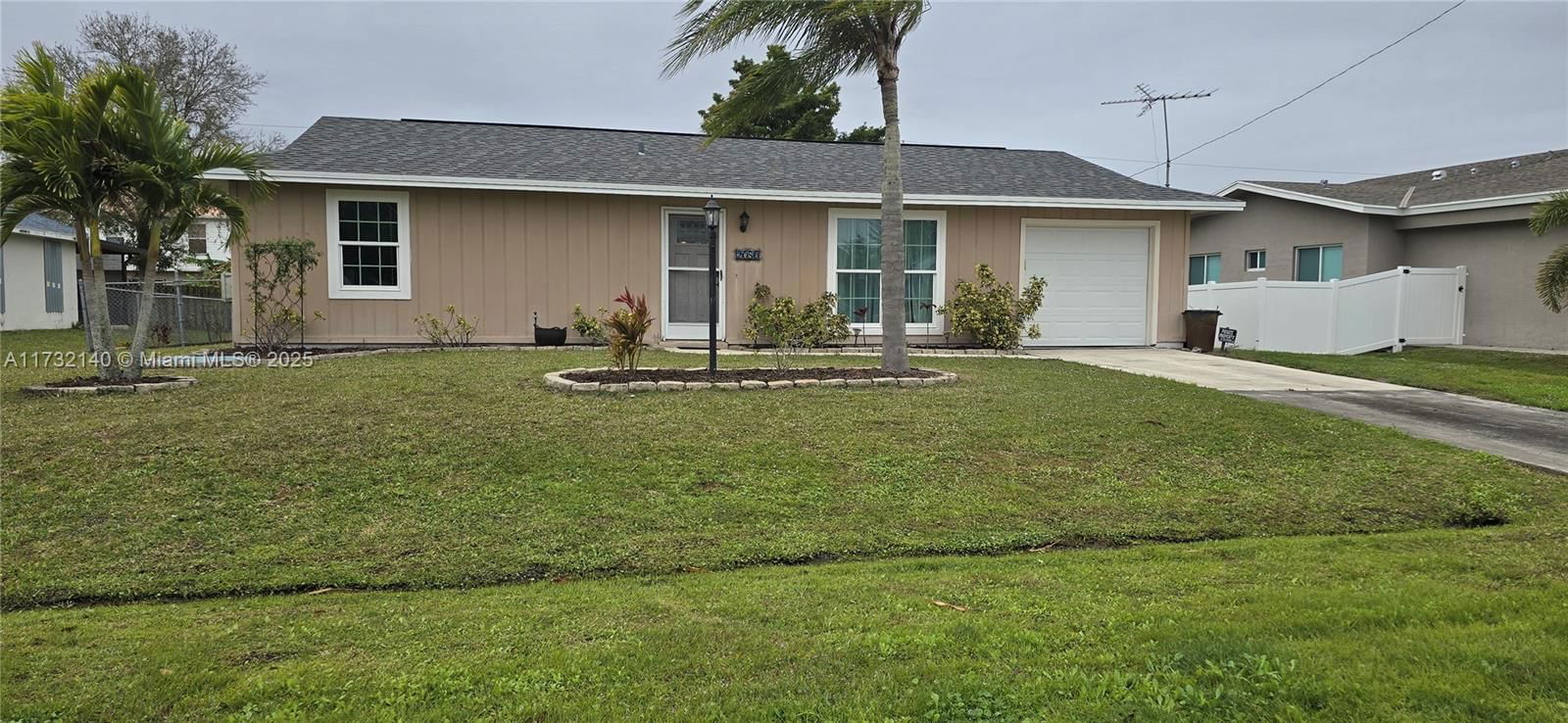 Real estate property located at 2050 Aquarius Ln, St Lucie, Port St Lucie Section 13, Port St. Lucie, FL