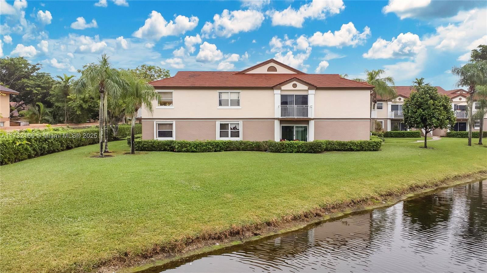 Real estate property located at 1200 113th Ter #203, Broward, Club Quarters At Raintree, Pembroke Pines, FL