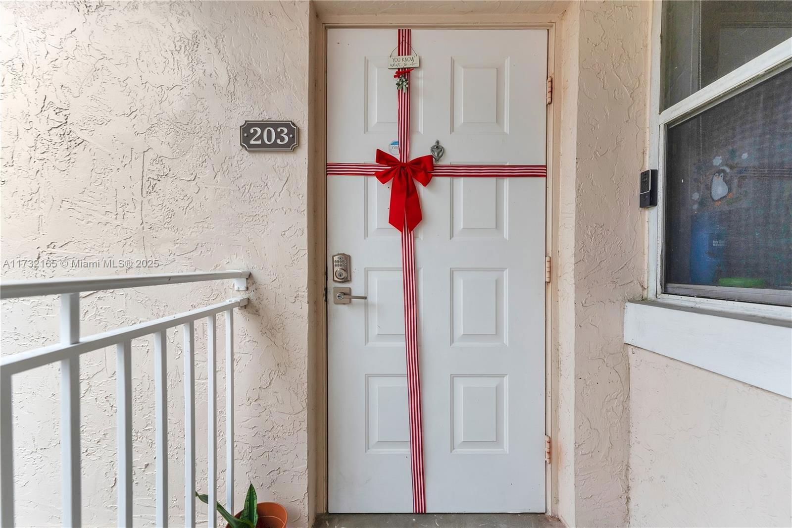 Real estate property located at 1200 113th Ter #203, Broward, Club Quarters At Raintree, Pembroke Pines, FL