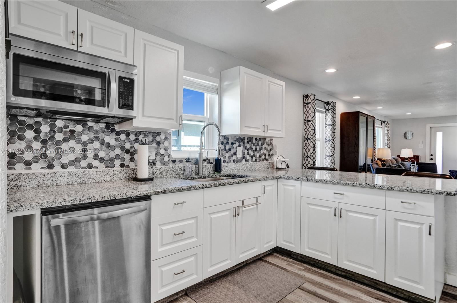 Real estate property located at 413 18th Ave, Broward, Dorsey Park Third Add, Fort Lauderdale, FL