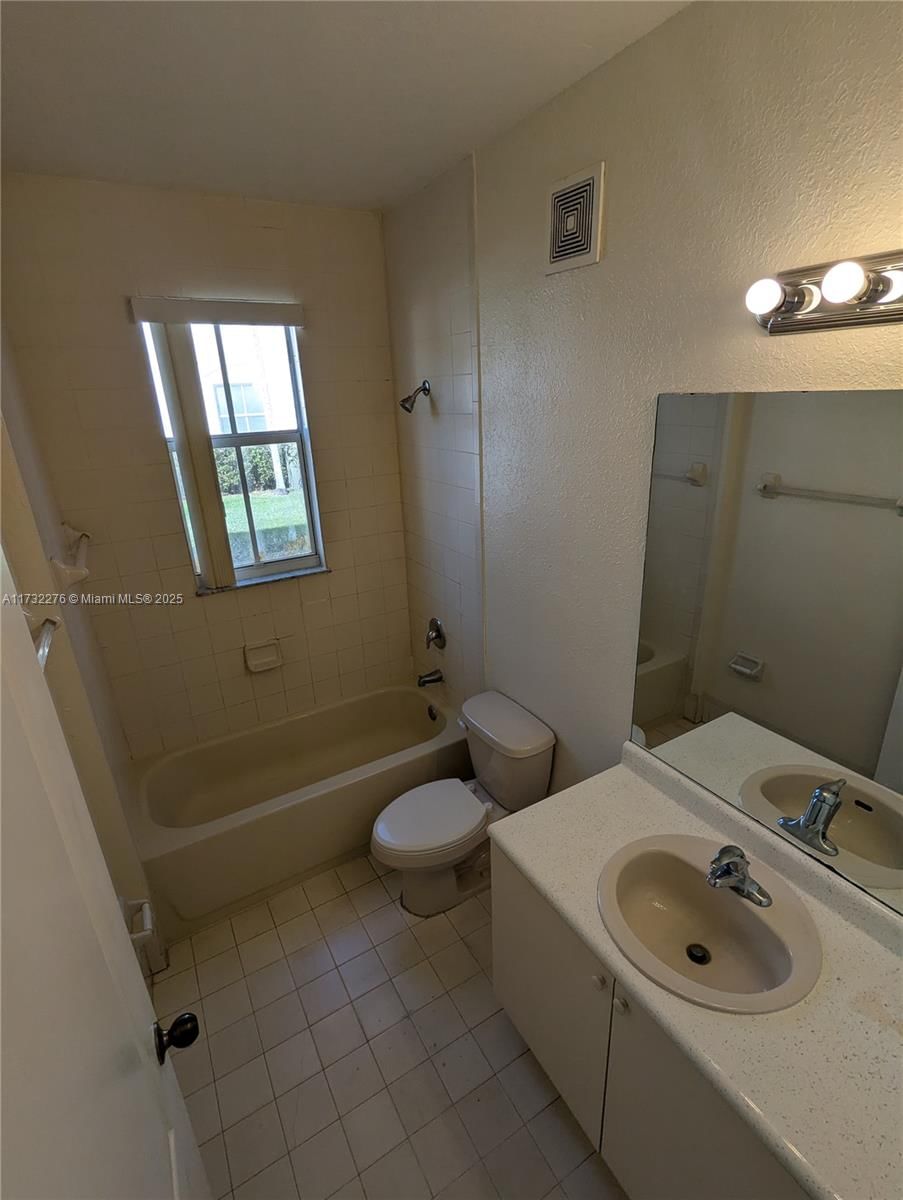 Real estate property located at 2637 16th Ter #100, Miami-dade, Shoma Condo At Keys Cove, Homestead, FL
