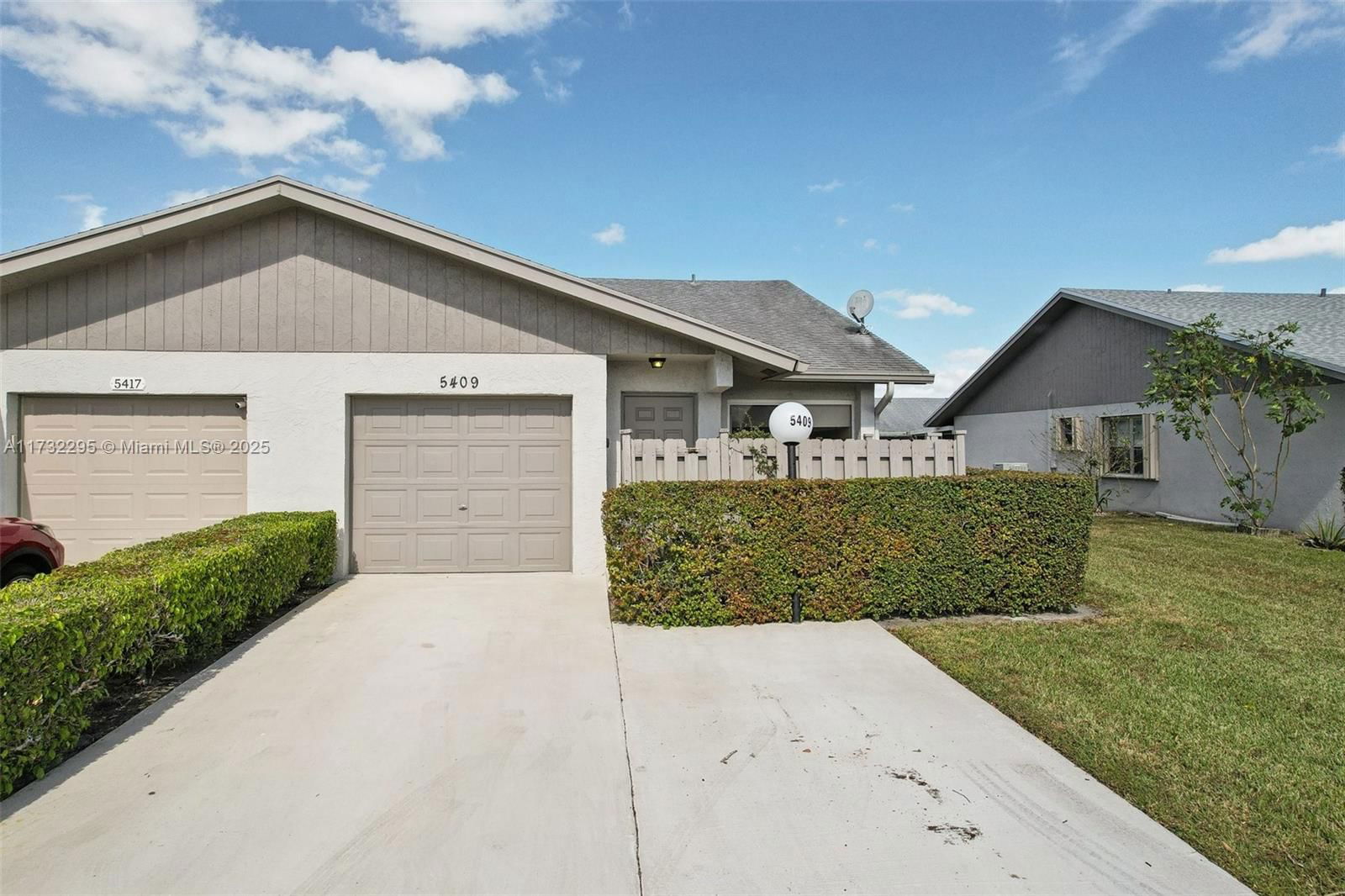 Real estate property located at 5409 Glenda St, Palm Beach, CYPRESS LAKES 6-A, West Palm Beach, FL