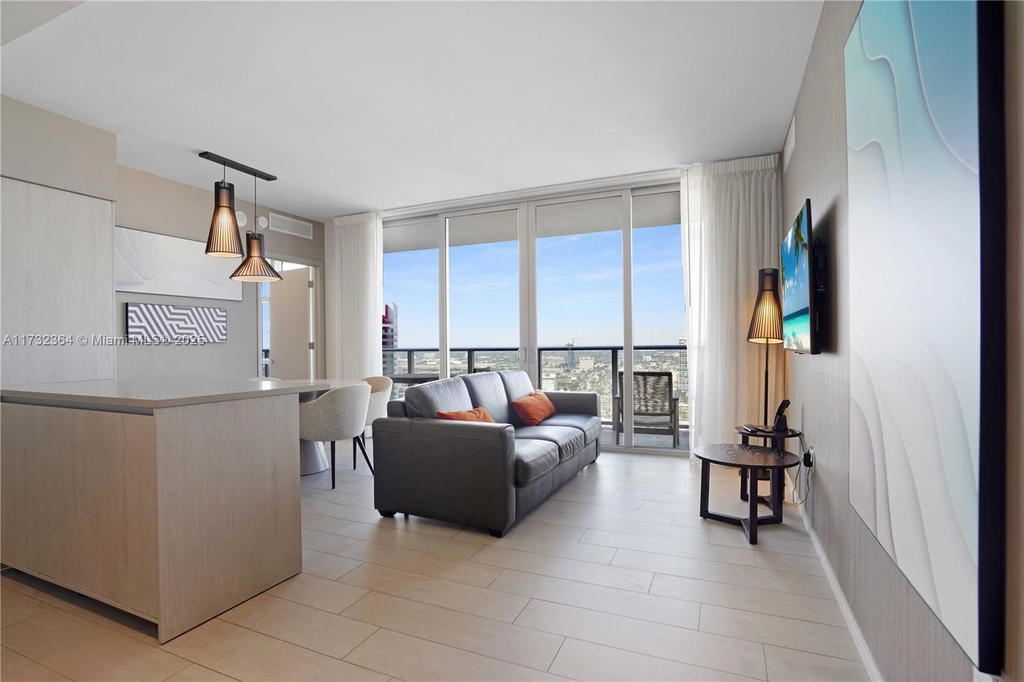 Real estate property located at 4010 Ocean Dr R2604, Broward, 4010 South Ocean Condo, Hollywood, FL