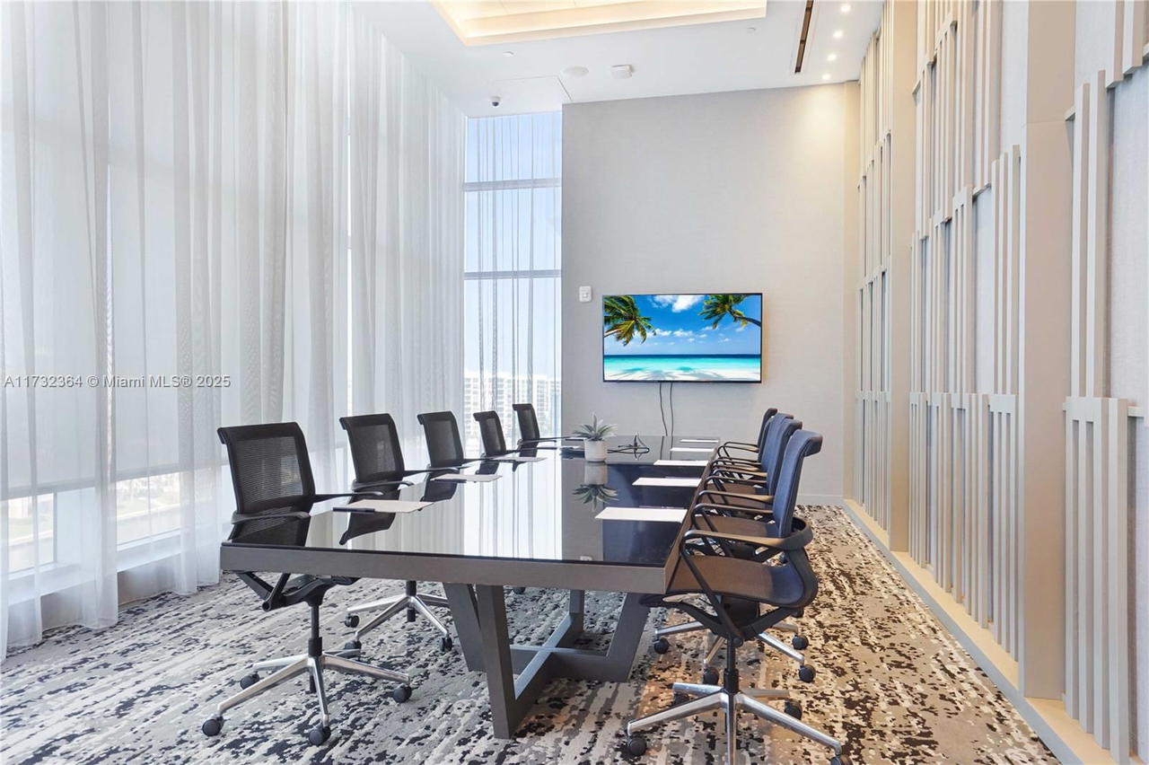 Real estate property located at 4010 Ocean Dr R2604, Broward, 4010 South Ocean Condo, Hollywood, FL