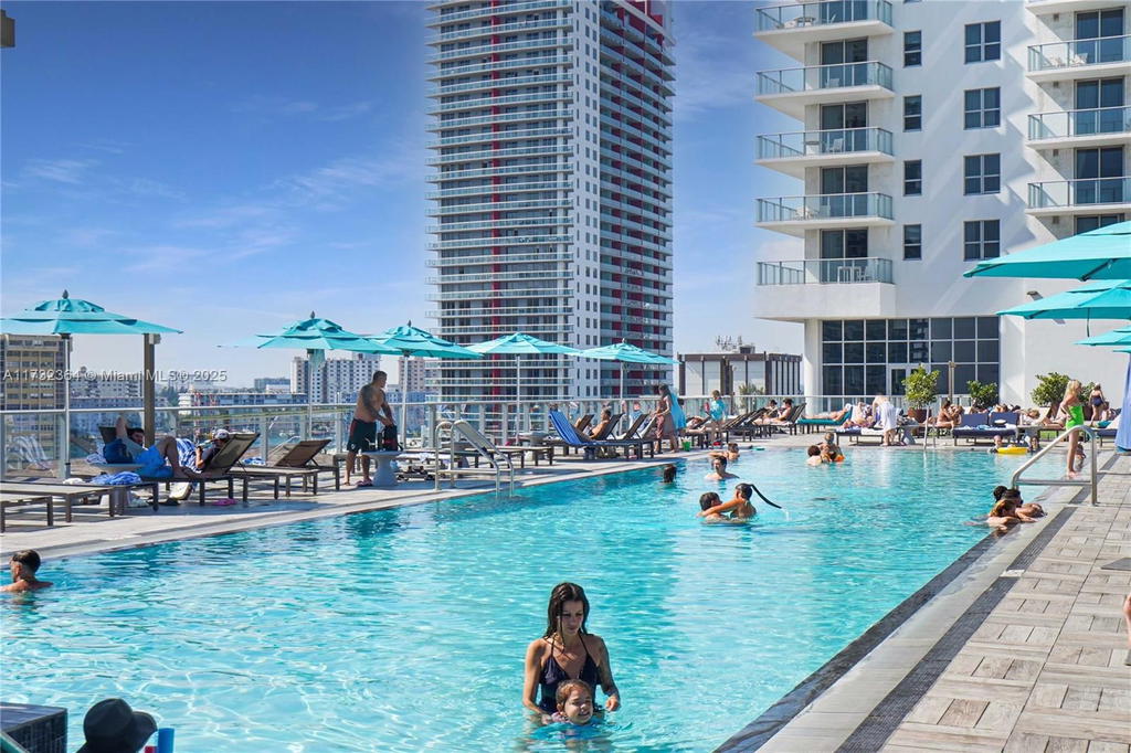 Real estate property located at 4010 Ocean Dr R2604, Broward, 4010 South Ocean Condo, Hollywood, FL