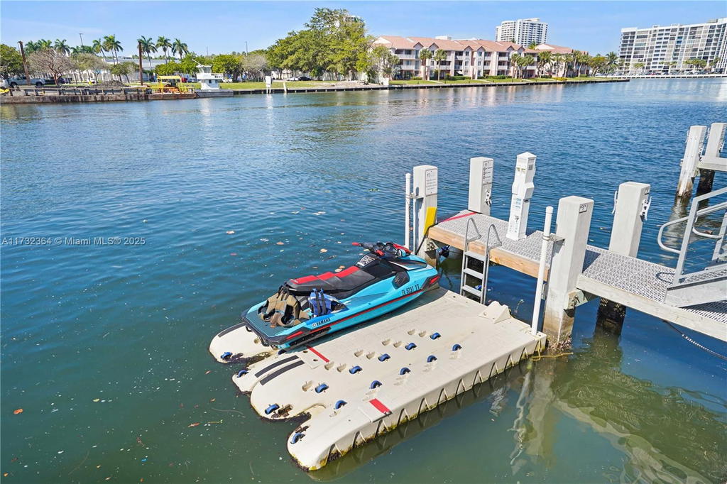 Real estate property located at 4010 Ocean Dr R2604, Broward, 4010 South Ocean Condo, Hollywood, FL