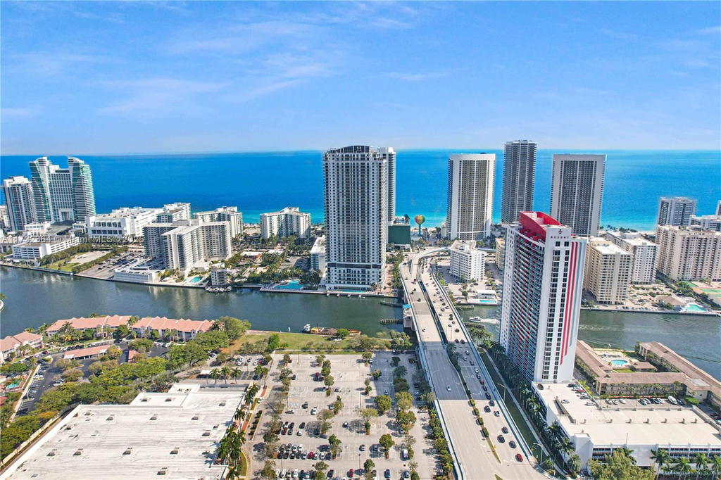 Real estate property located at 4010 Ocean Dr R2604, Broward, 4010 South Ocean Condo, Hollywood, FL