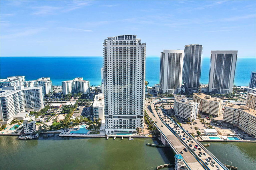 Real estate property located at 4010 Ocean Dr R2604, Broward, 4010 South Ocean Condo, Hollywood, FL