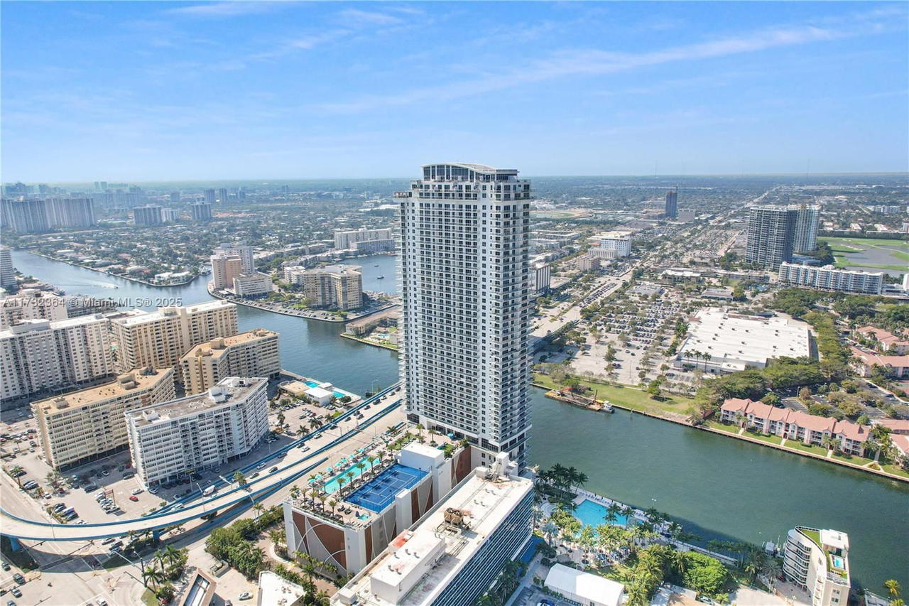 Real estate property located at 4010 Ocean Dr R2604, Broward, 4010 South Ocean Condo, Hollywood, FL