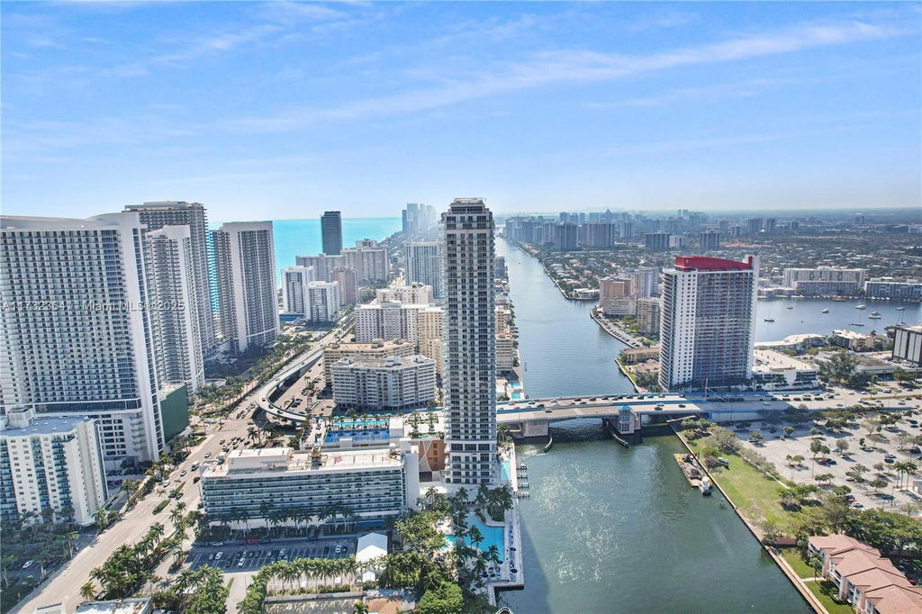 Real estate property located at 4010 Ocean Dr R2604, Broward, 4010 South Ocean Condo, Hollywood, FL
