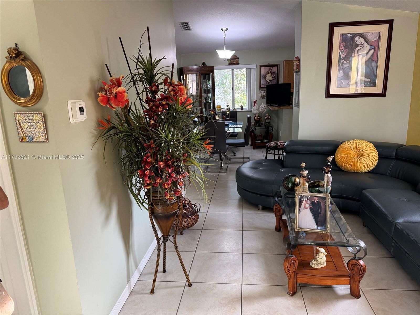 Real estate property located at 1250 28th Ct #206, Miami-dade, Venetia Gardens Condo, Homestead, FL