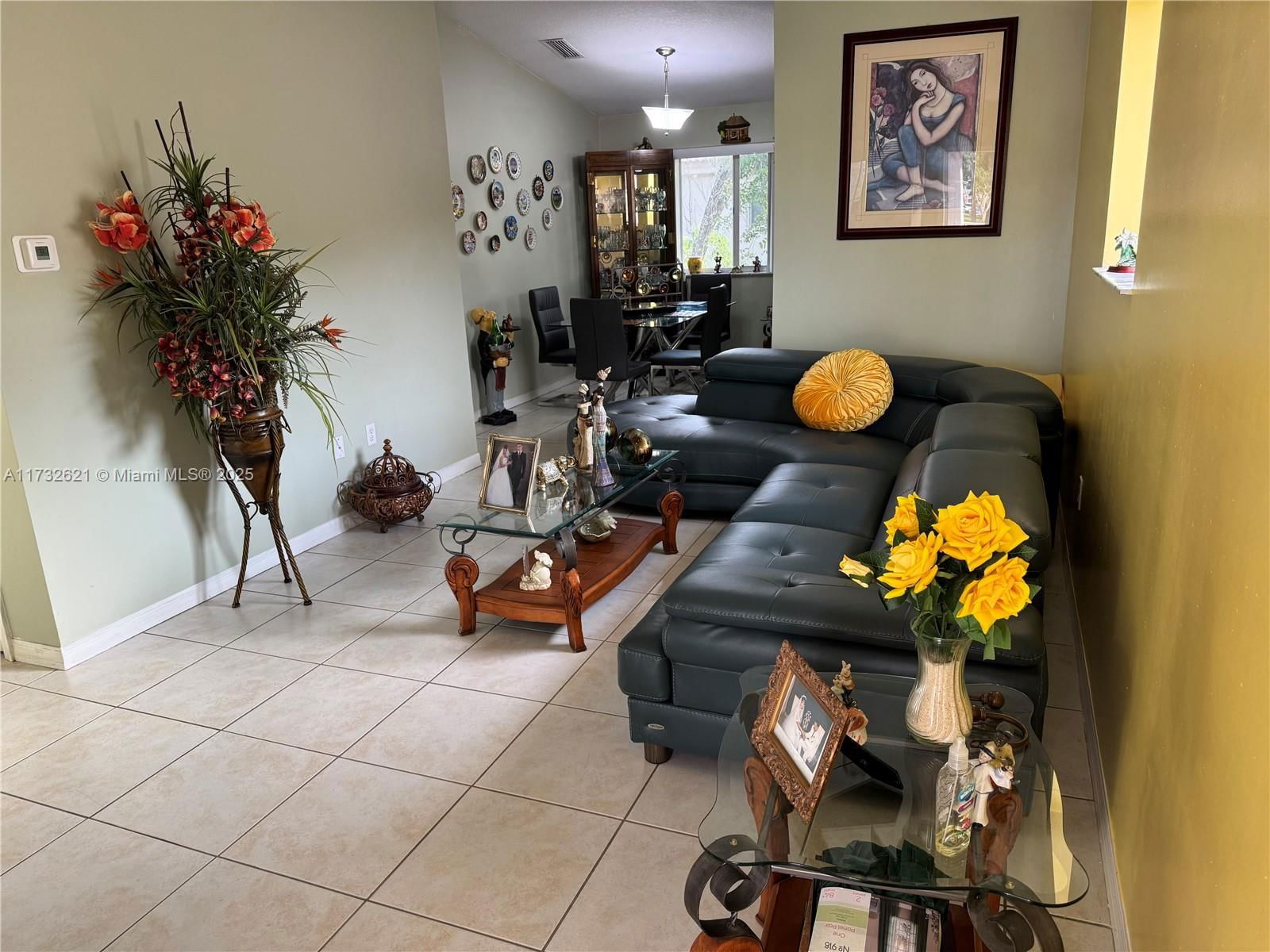 Real estate property located at 1250 28th Ct #206, Miami-dade, Venetia Gardens Condo, Homestead, FL