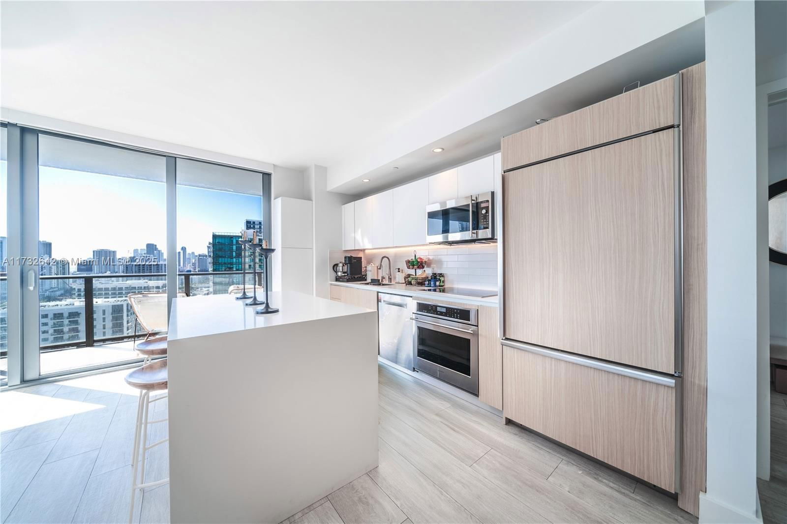 Real estate property located at 121 34th St #2104, Miami-dade, 3401 Midtown Condo, Miami, FL