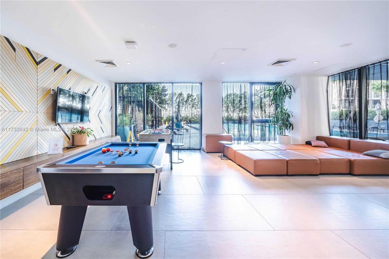 Real estate property located at 121 34th St #2104, Miami-dade, 3401 Midtown Condo, Miami, FL