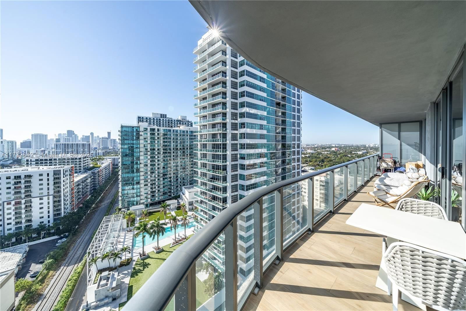 Real estate property located at 121 34th St #2104, Miami-dade, 3401 Midtown Condo, Miami, FL