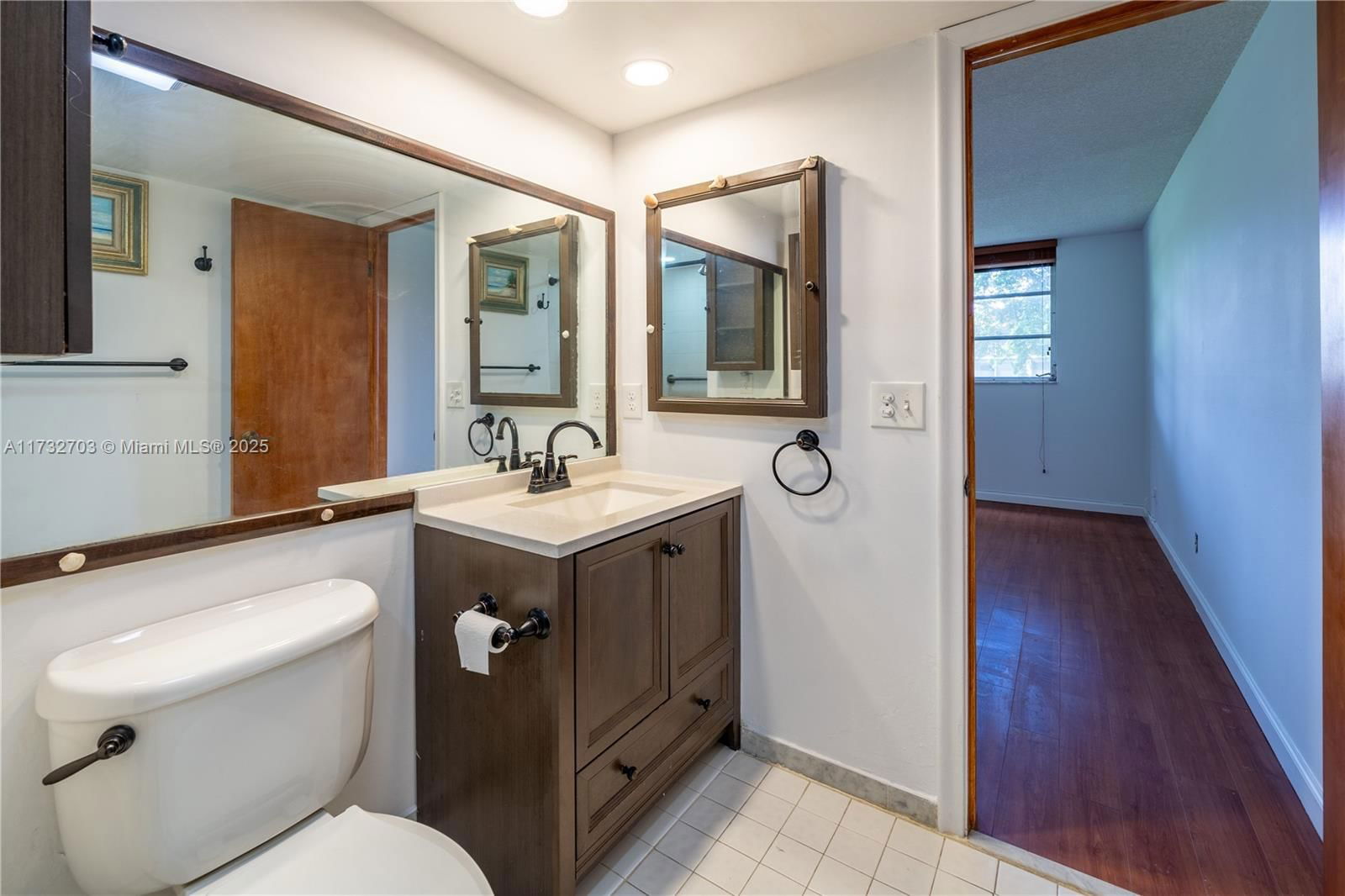 Real estate property located at 711 Hollybrook Dr #209, Broward, Hollybrook Golf And, Pembroke Pines, FL